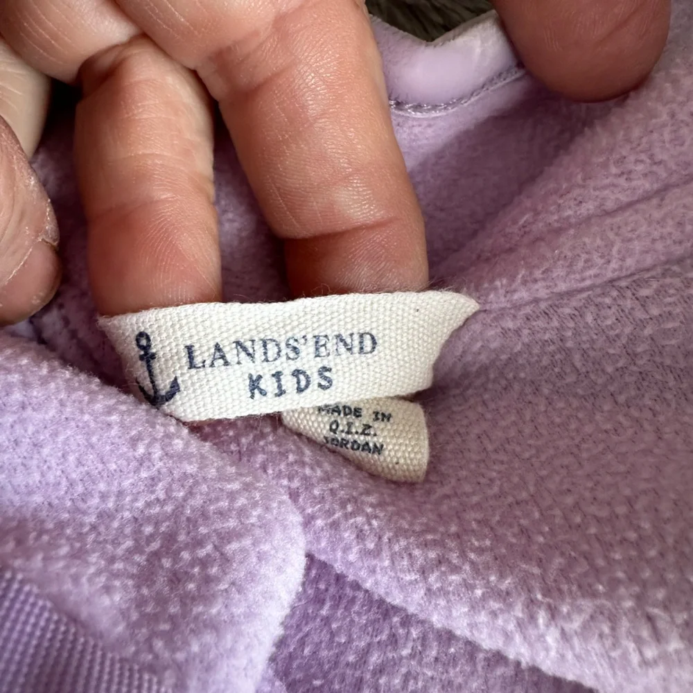 Lands end girls lilac pull over fleece sweater. Size 14.